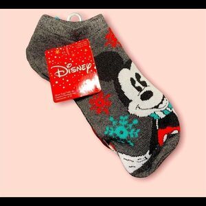 𝅺BRAND NEW 6pack Disney socks❤️🖤